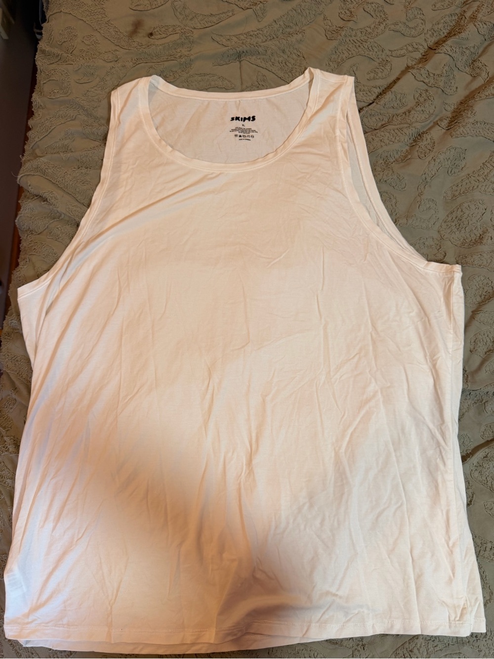 SKIMS Men’s White Tank Top – Soft Scoop-Neck